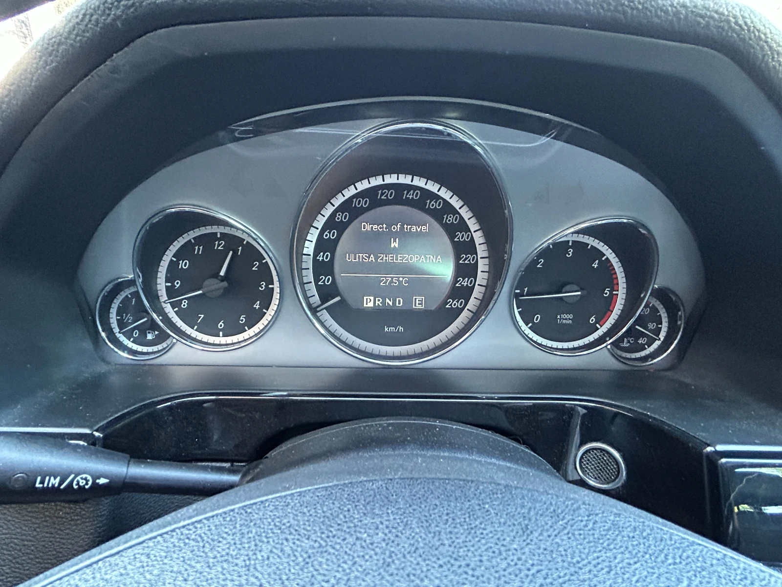 Mercedes-Benz E 220 2.2CDI/Avantgarde, снимка 14 - Автомобили и джипове - 55696578