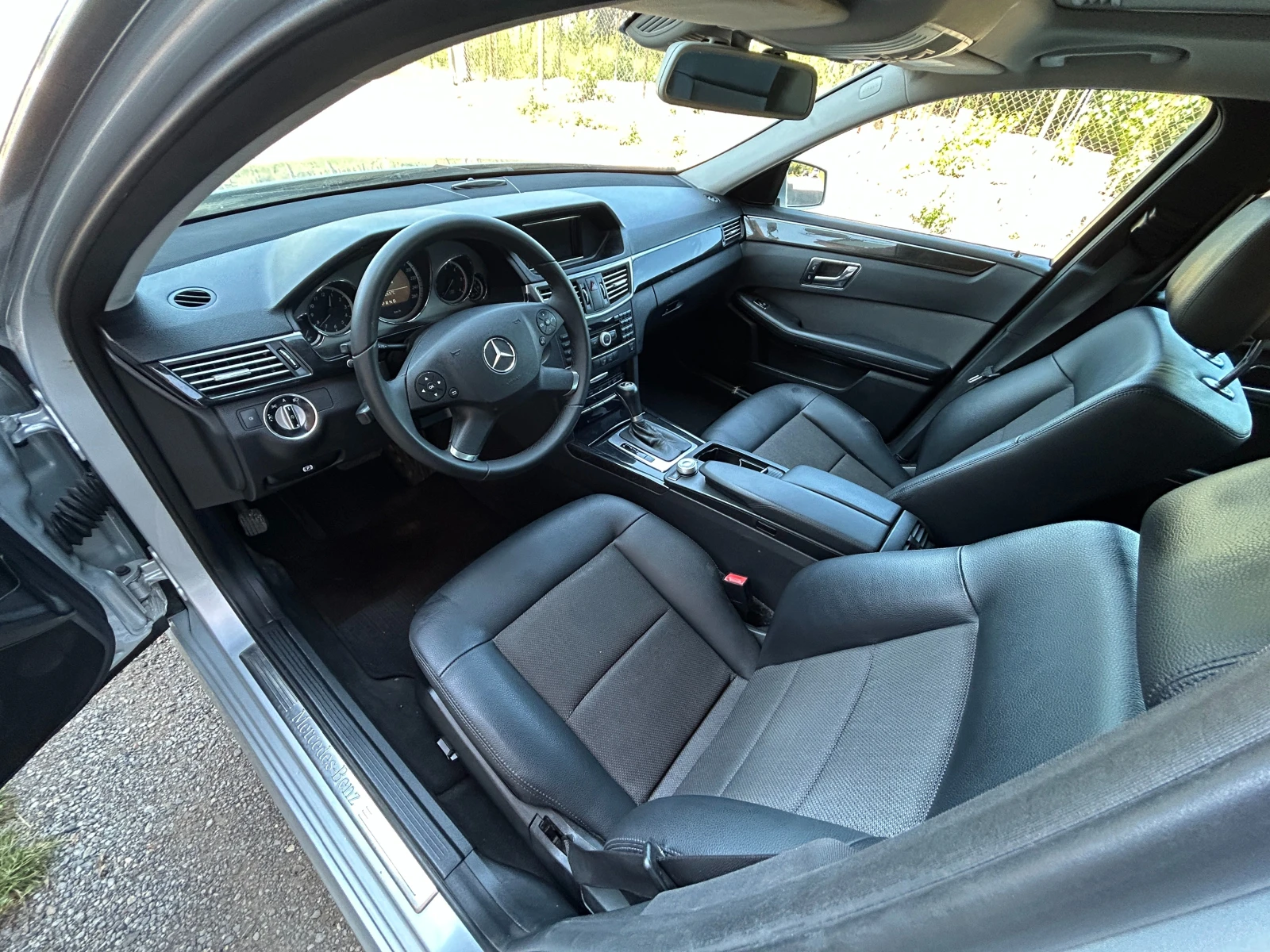 Mercedes-Benz E 220 2.2CDI/Avantgarde, снимка 8 - Автомобили и джипове - 55696578
