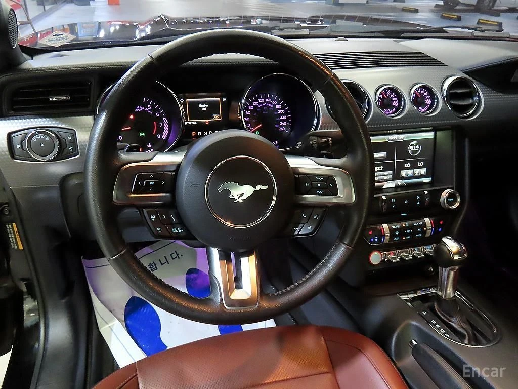 Ford Mustang 2.3* ECO* BOOST* ПОДГРЕВ* КАМЕРА* КЕЙЛЕС, снимка 9 - Автомобили и джипове - 55722475