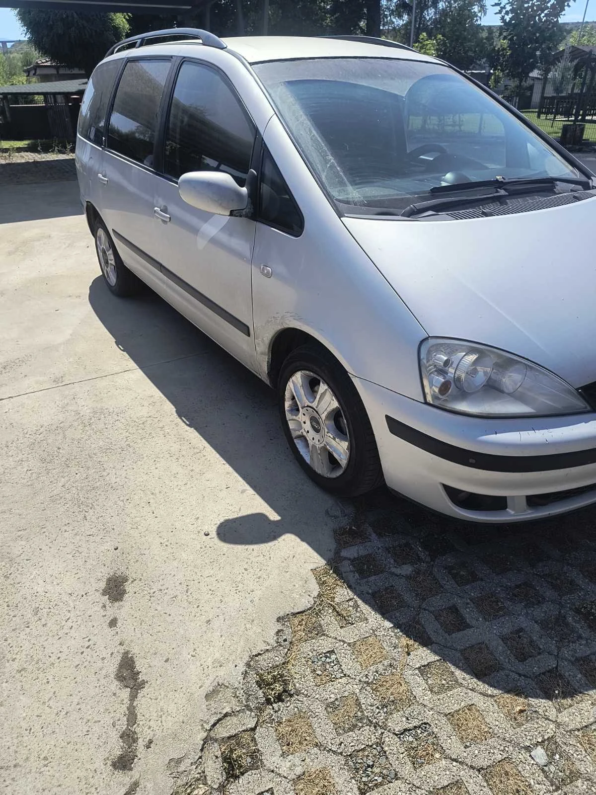 Ford Galaxy 2300
