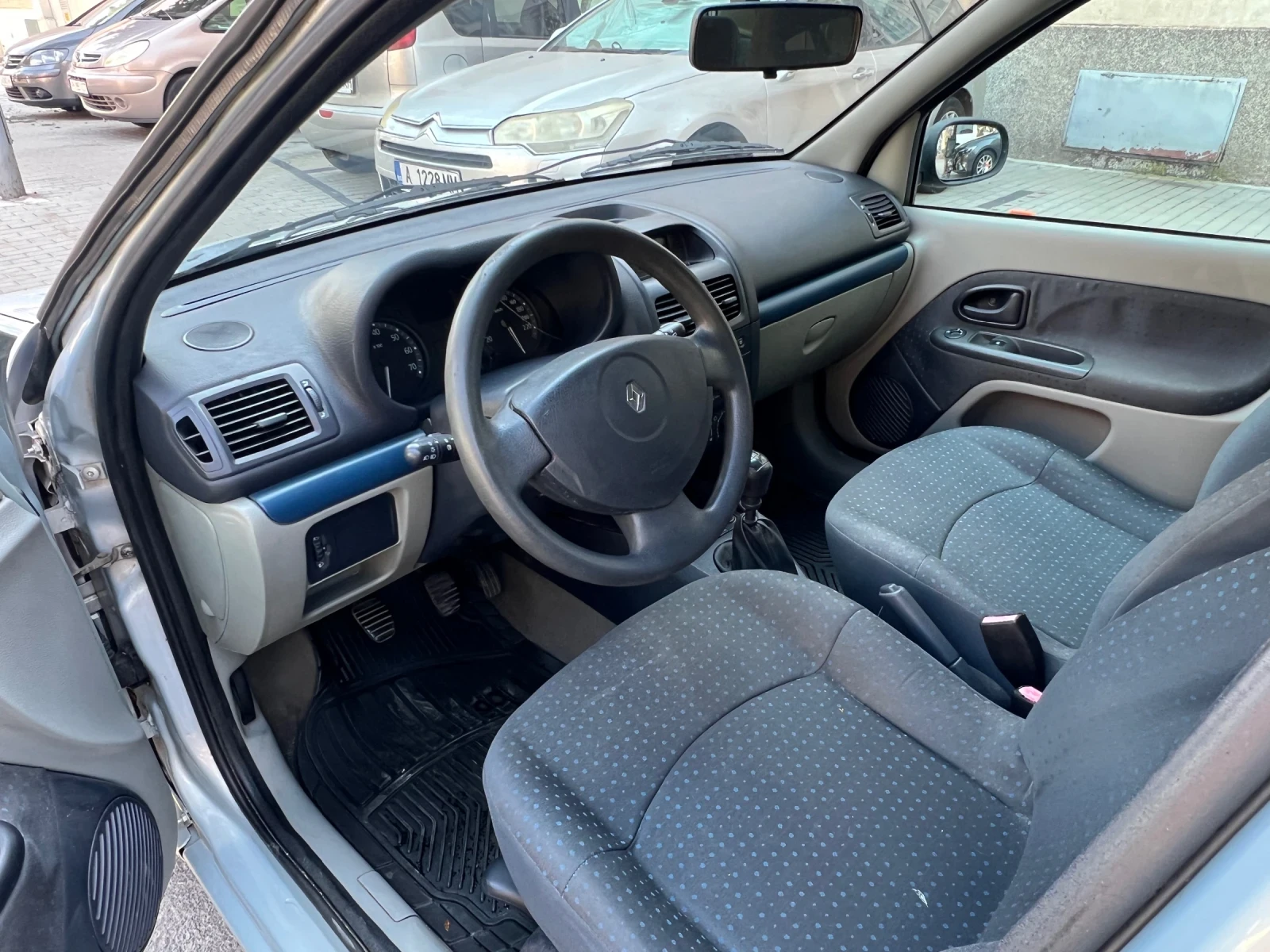 Renault Clio, снимка 3 - Автомобили и джипове - 55848790