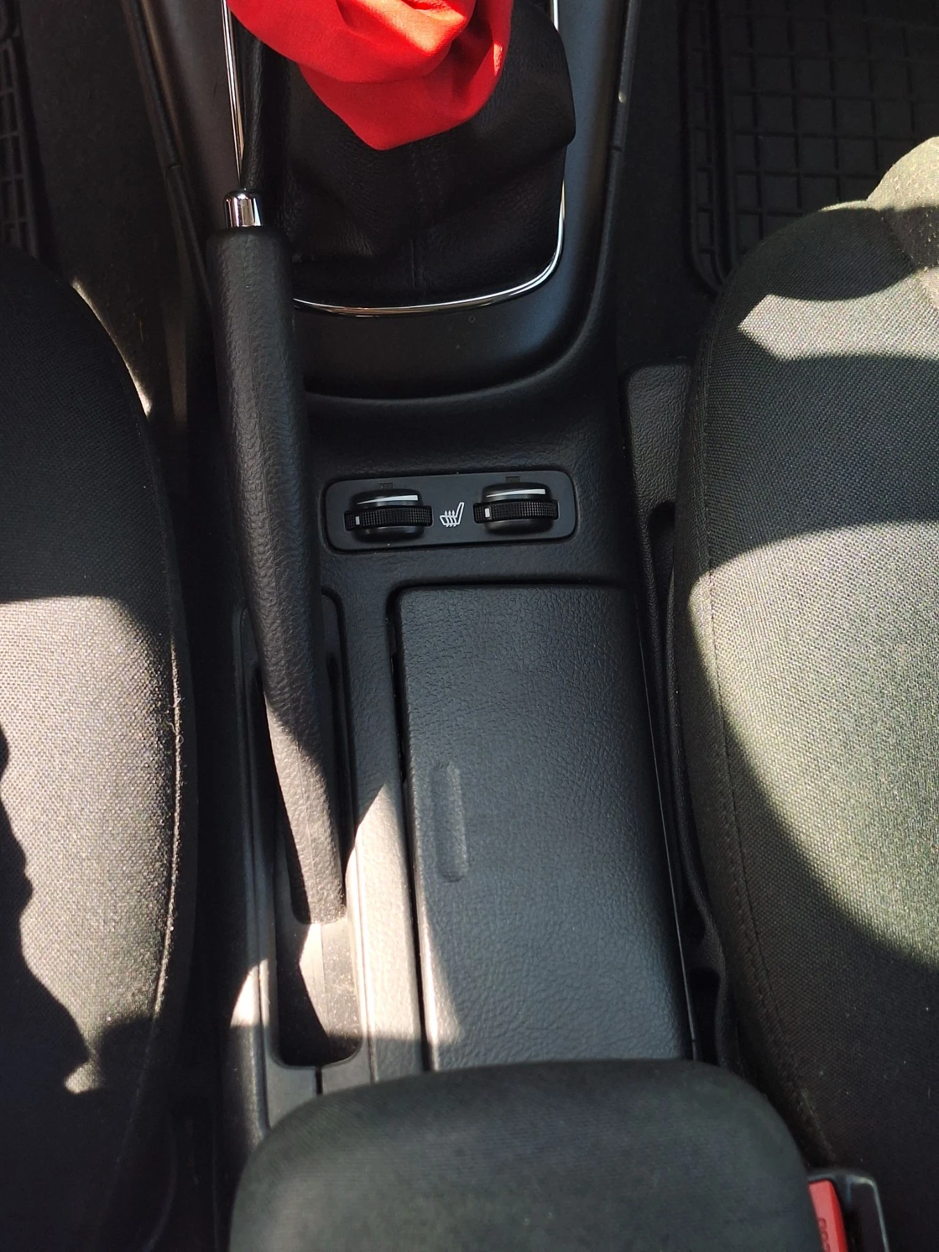 Toyota Avensis T250 2.0 D-4D Facelift , снимка 10 - Автомобили и джипове - 55887555