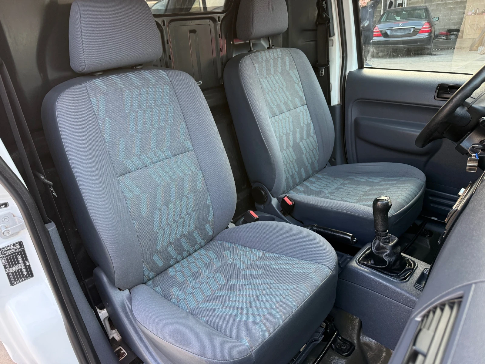 Ford Connect 1.8TDI ЛИЗИНГ, снимка 12 - Автомобили и джипове - 56622059