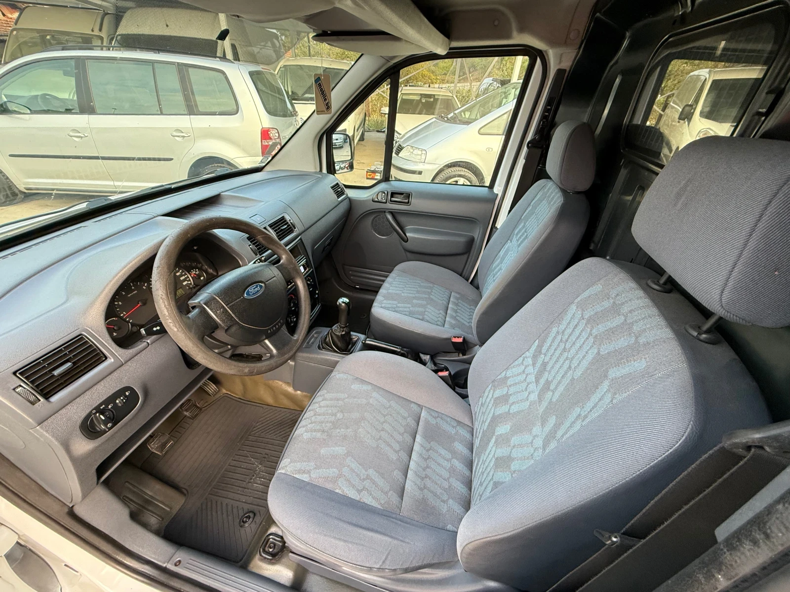 Ford Connect 1.8TDI ЛИЗИНГ, снимка 10 - Автомобили и джипове - 56622059