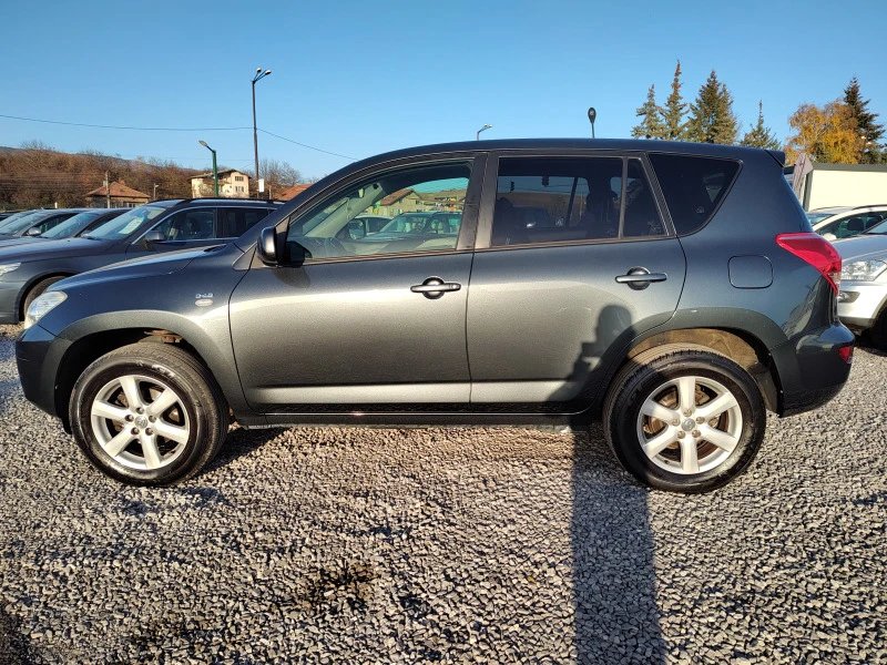 Toyota Rav4 2.2D-4D, снимка 8 - Автомобили и джипове - 38559484