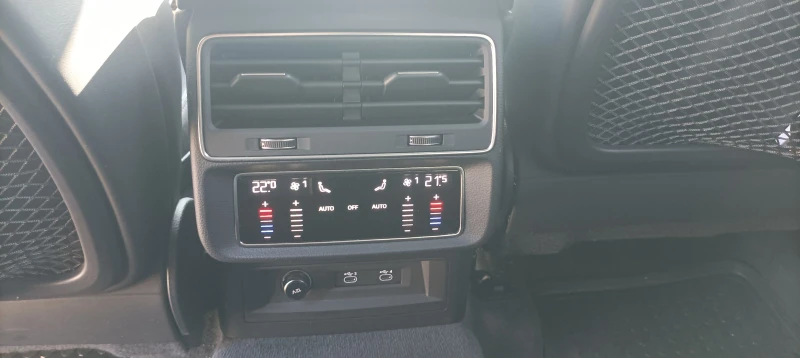 Audi SQ7 TFSI/Quattro/Pano, снимка 13 - Автомобили и джипове - 52273862