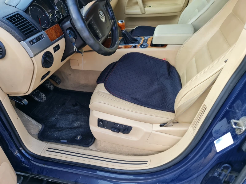 VW Touareg, снимка 7 - Автомобили и джипове - 51466159