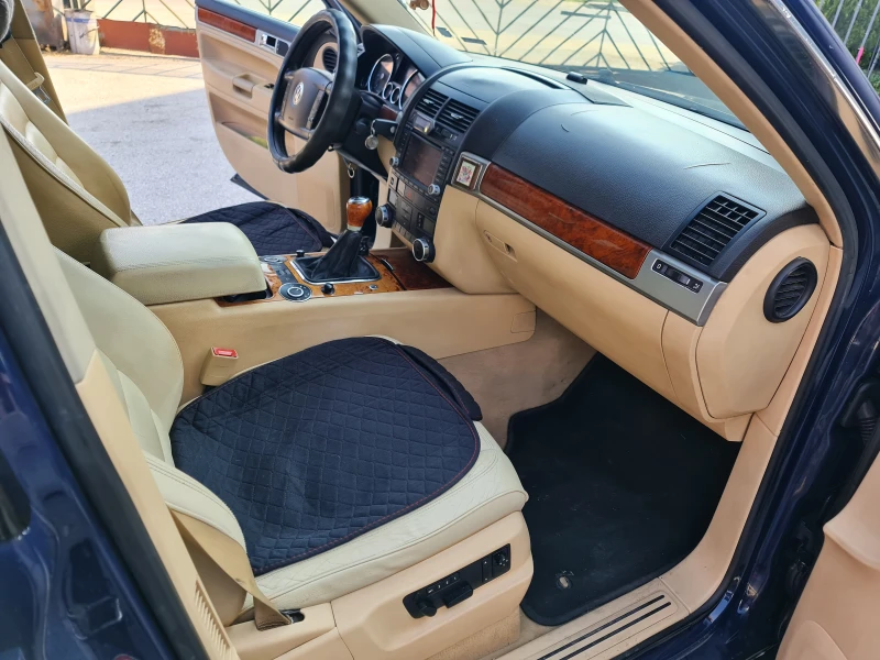 VW Touareg, снимка 10 - Автомобили и джипове - 51466159