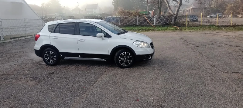 Suzuki SX4 S-Cross 1.6DI-D 120 к.с.KLIMATRON Обслужен Всичко платено, снимка 15 - Автомобили и джипове - 51816611
