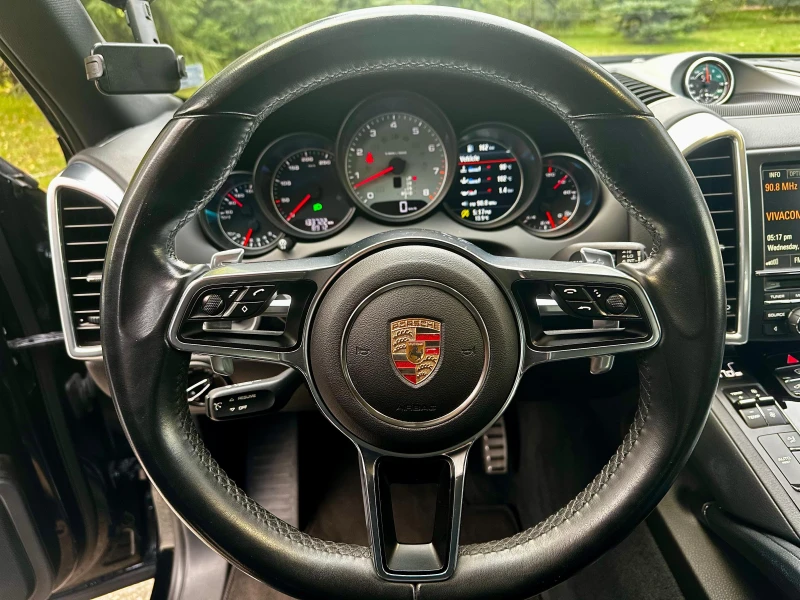 Porsche Cayenne S* Face* Bose* Панорама* Вентилация* Chrono, снимка 12 - Автомобили и джипове - 52156763