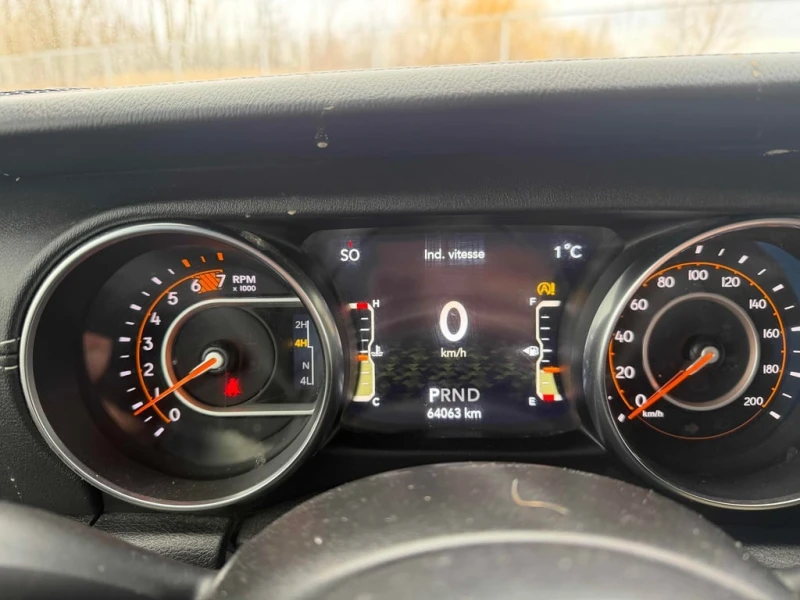 Jeep Wrangler * Unlimited Sahara * CARFAX * БЕЗ ПЪРВОНАЧАЛНА ВНО, снимка 8 - Автомобили и джипове - 52965238