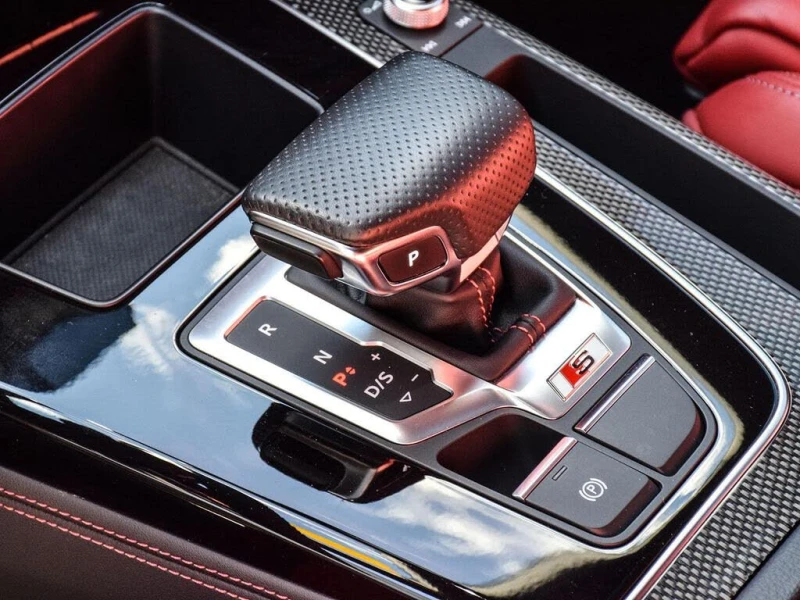 Audi SQ5 S-LINE* MAGMA RED* BOSE* DISTRONIC* PANORAMA* , снимка 13 - Автомобили и джипове - 53022606