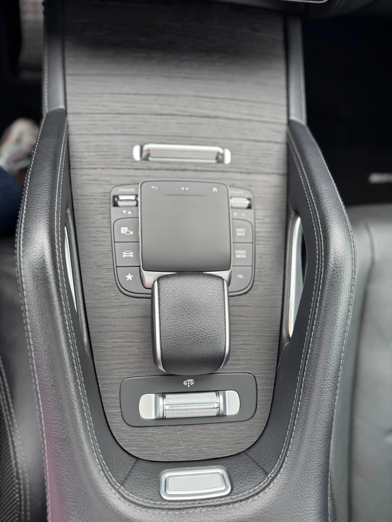 Mercedes-Benz GLE 400 * D Coupe , снимка 9 - Автомобили и джипове - 53247807
