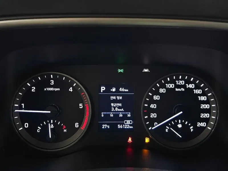Hyundai Tucson Tucson Diesel 1.6 2Wd Modern, снимка 8 - Автомобили и джипове - 55299524
