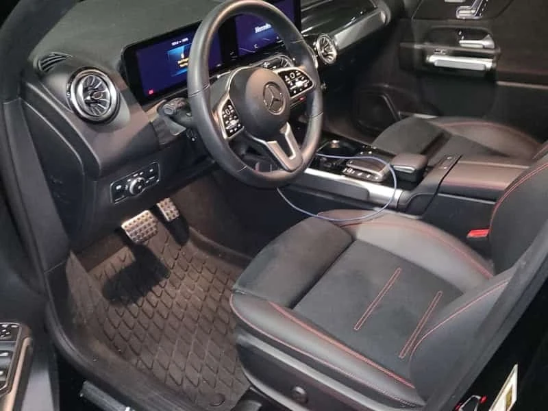 Mercedes-Benz GLB * GLB250 4MATIC * CARFAX * , снимка 4 - Автомобили и джипове - 55771648