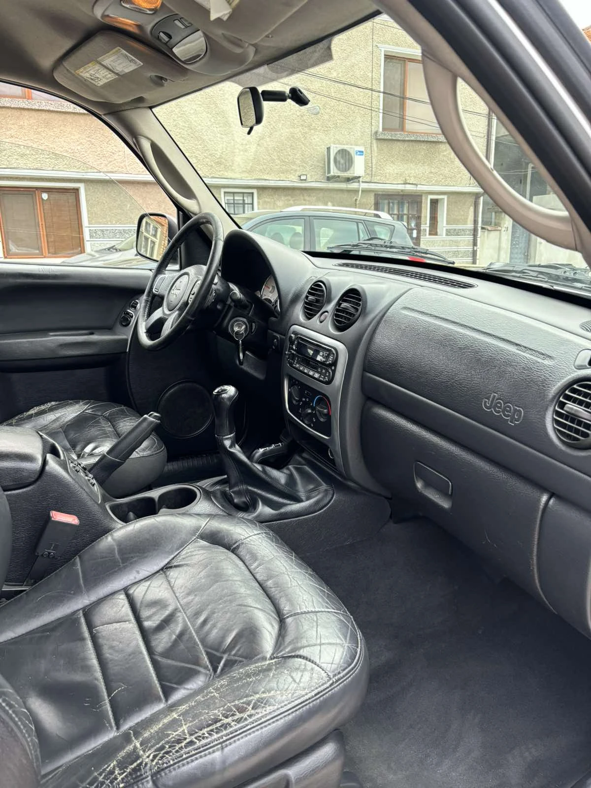 Jeep Cherokee 2.5 CRD  НОВ ВНОС - изображение 10