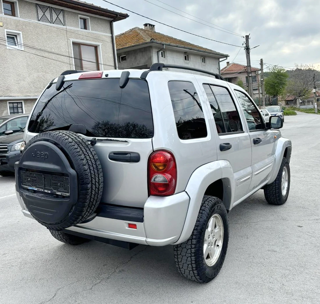 Jeep Cherokee 2.5 CRD  НОВ ВНОС - изображение 5