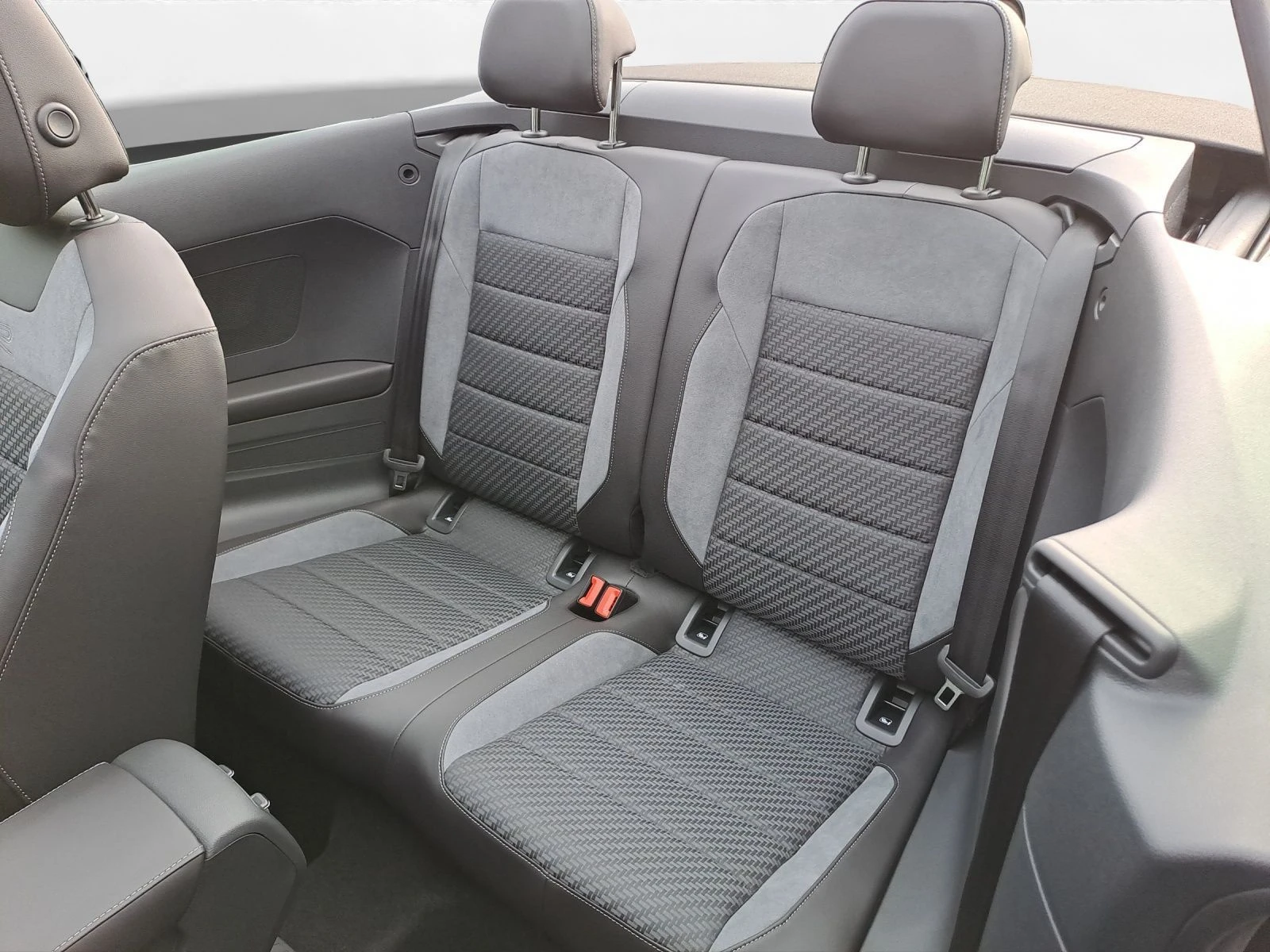 VW T-Roc 1.5 R-LINE CAMERA | Mobile.bg   14