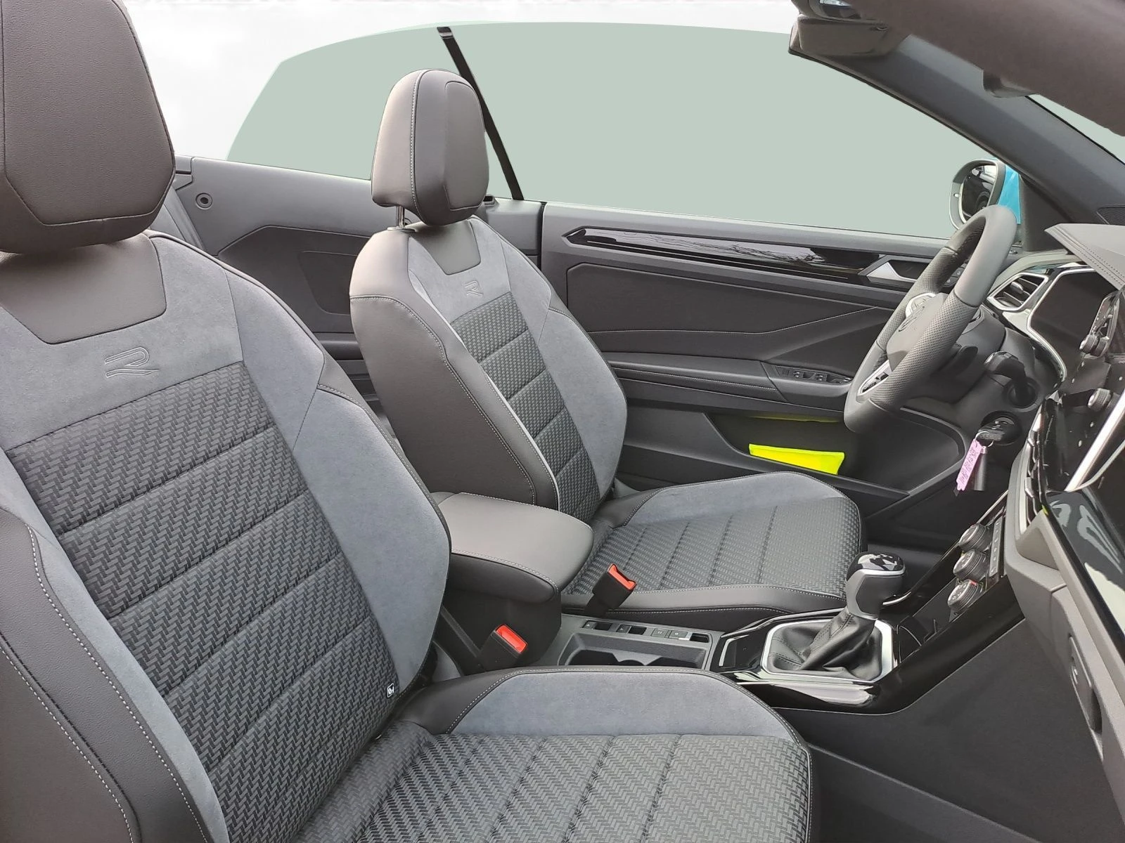 VW T-Roc 1.5 R-LINE CAMERA | Mobile.bg   13