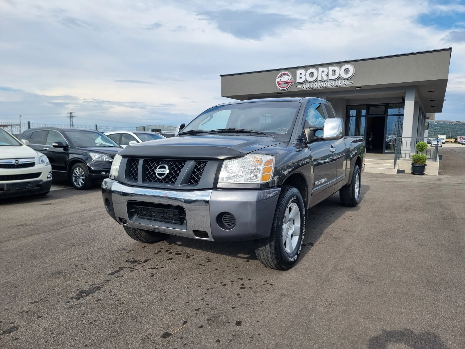 Nissan Titan crew cab 5.6LE - изображение 2