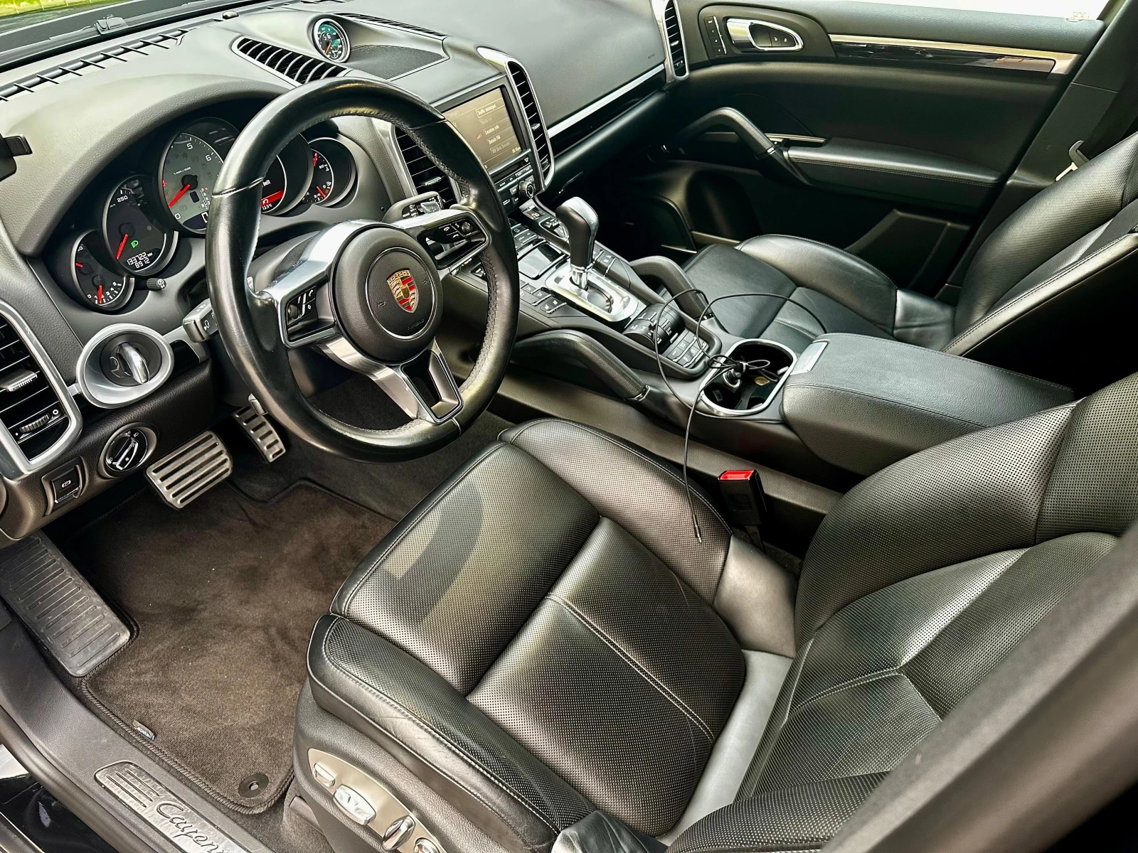 Porsche Cayenne S* Face* Bose* Панорама* Вентилация* Chrono - изображение 9