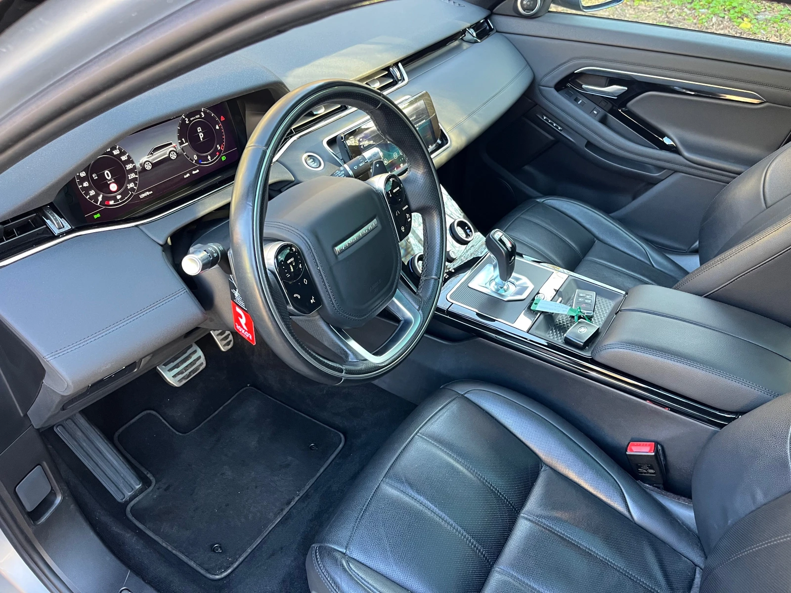 Land Rover Range Rover Evoque R-dynamic Evoque D180 AWD FULL 129000km - изображение 8