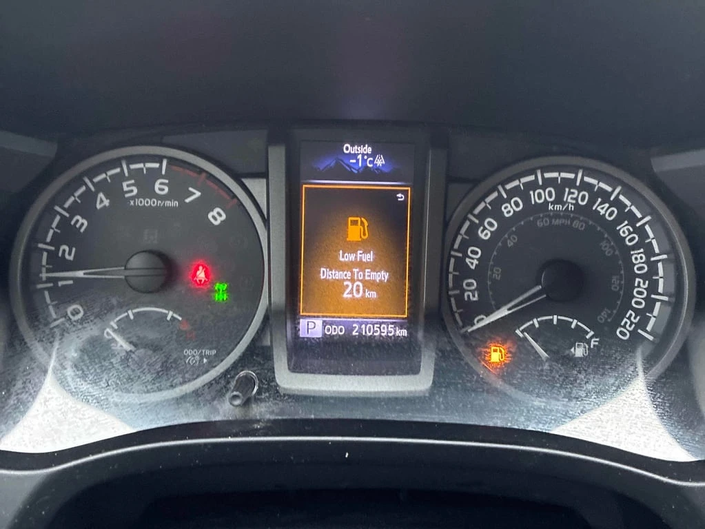 Toyota Tacoma * 4WD Double Cab V6 * CARFAX * БЕЗ ПЪРВОНАЧАЛНА ВН - изображение 8