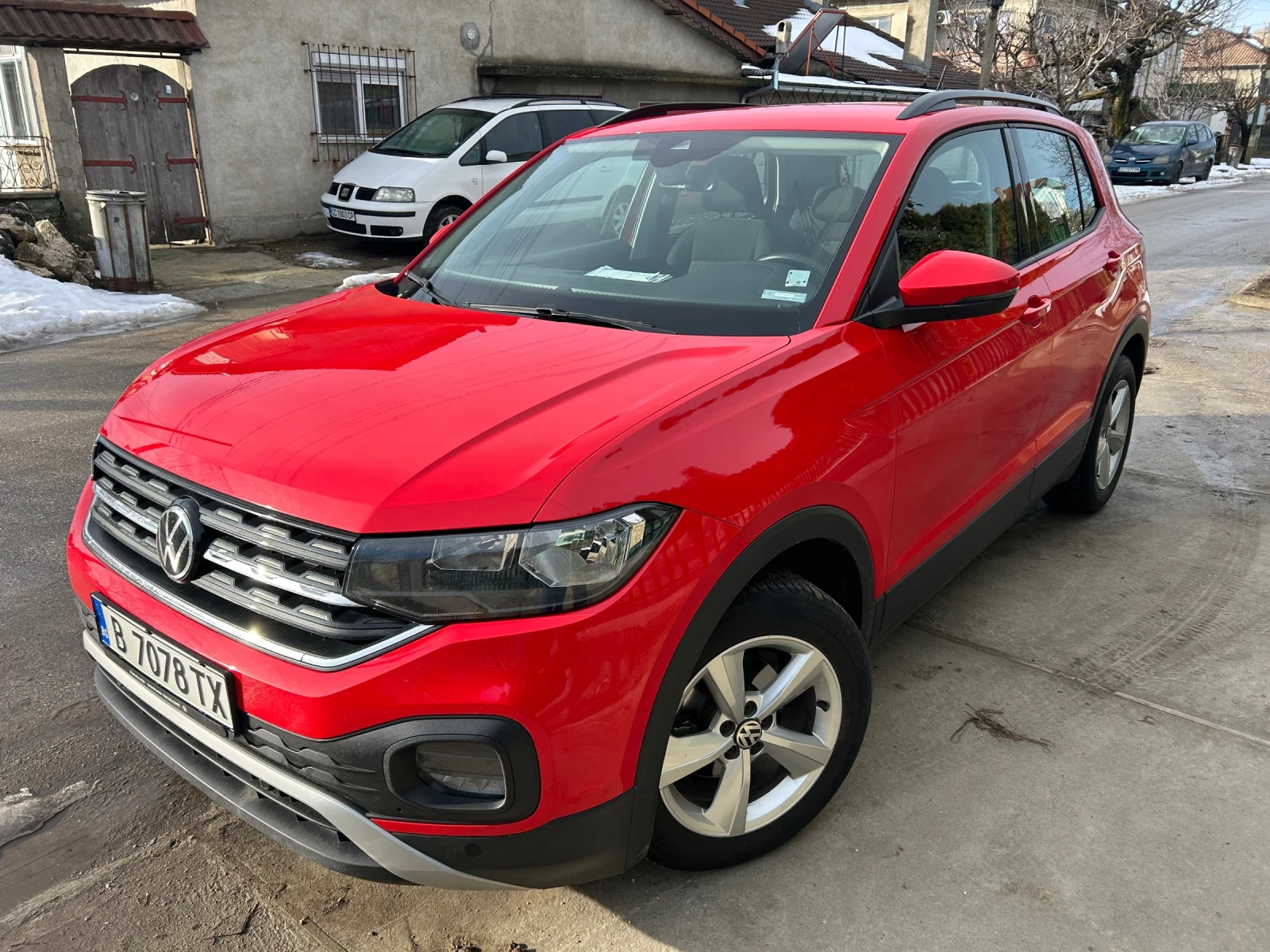 VW T-Cross, снимка 4 - Автомобили и джипове - 53495627