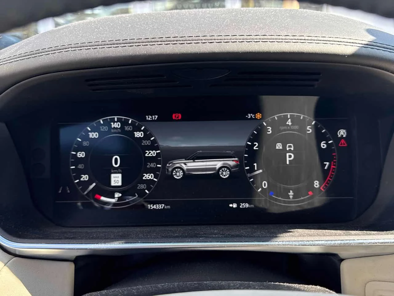 Land Rover Range Rover Sport * АВТО КРЕДИТ* ЦЕНА ДО БГ * СЕРВИЗНА ИСТОРИЯ * , снимка 8 - Автомобили и джипове - 53748406