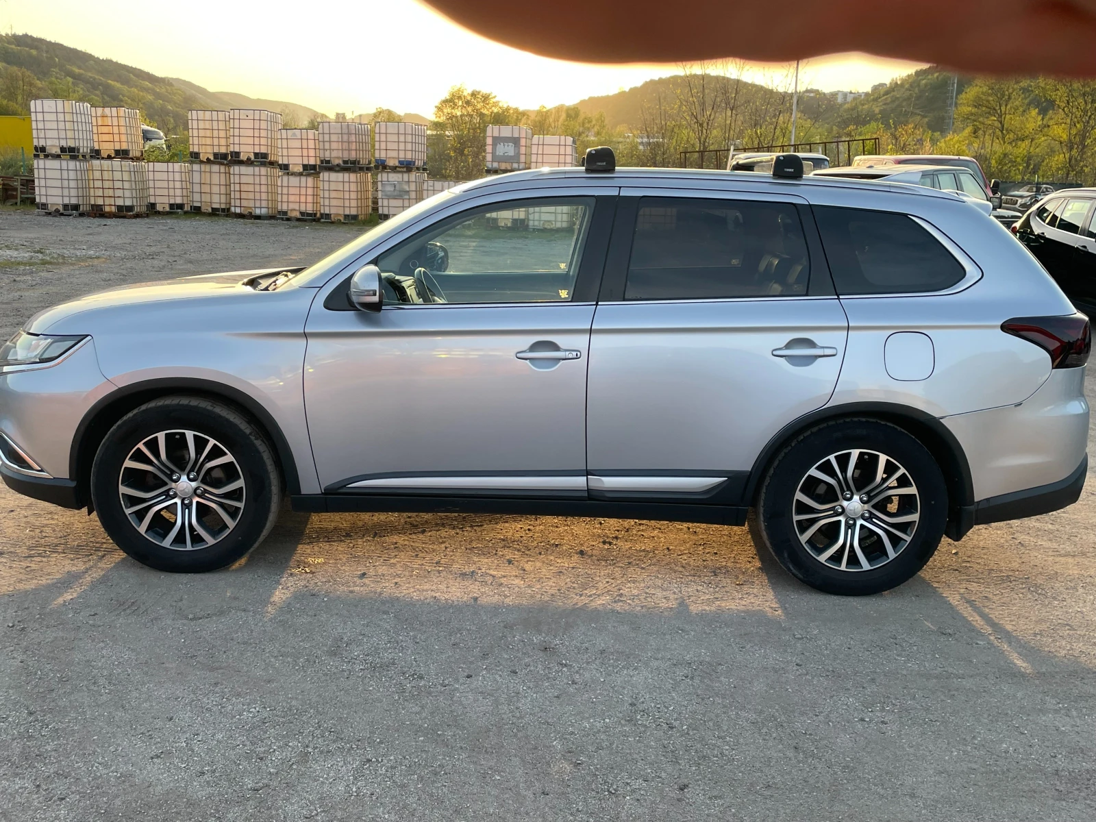 Mitsubishi Outlander ПЕРФЕКТЕН, снимка 8 - Автомобили и джипове - 54235894