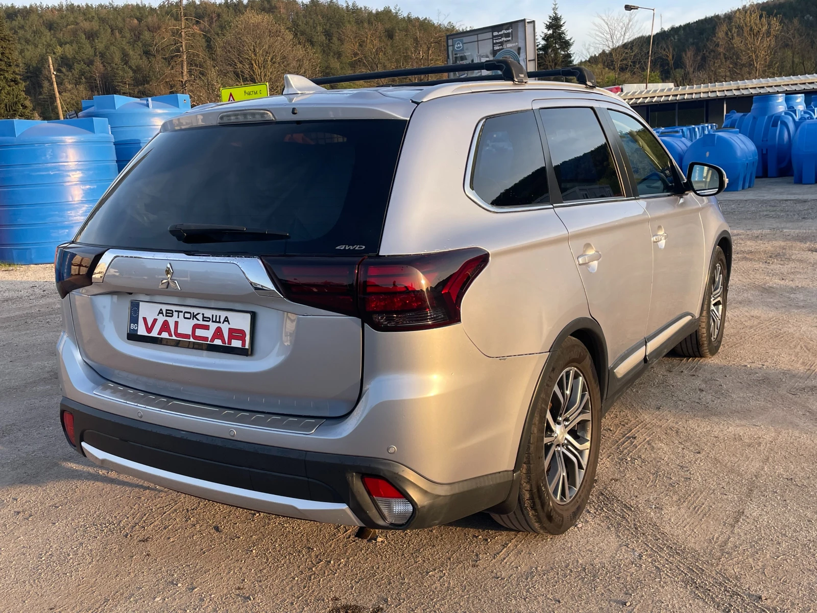 Mitsubishi Outlander ПЕРФЕКТЕН, снимка 5 - Автомобили и джипове - 54235894