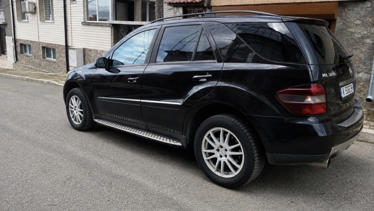 Mercedes-Benz ML 320 320CDI, снимка 3 - Автомобили и джипове - 54415816