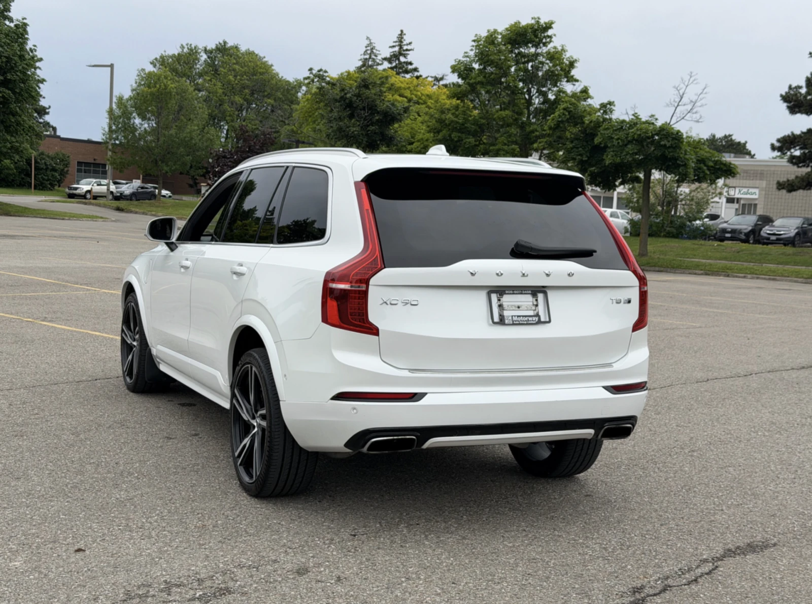 Volvo Xc90 T8 R-Design / Bowers & Wilkins / 360 Камери / ПАНО, снимка 5 - Автомобили и джипове - 55465434