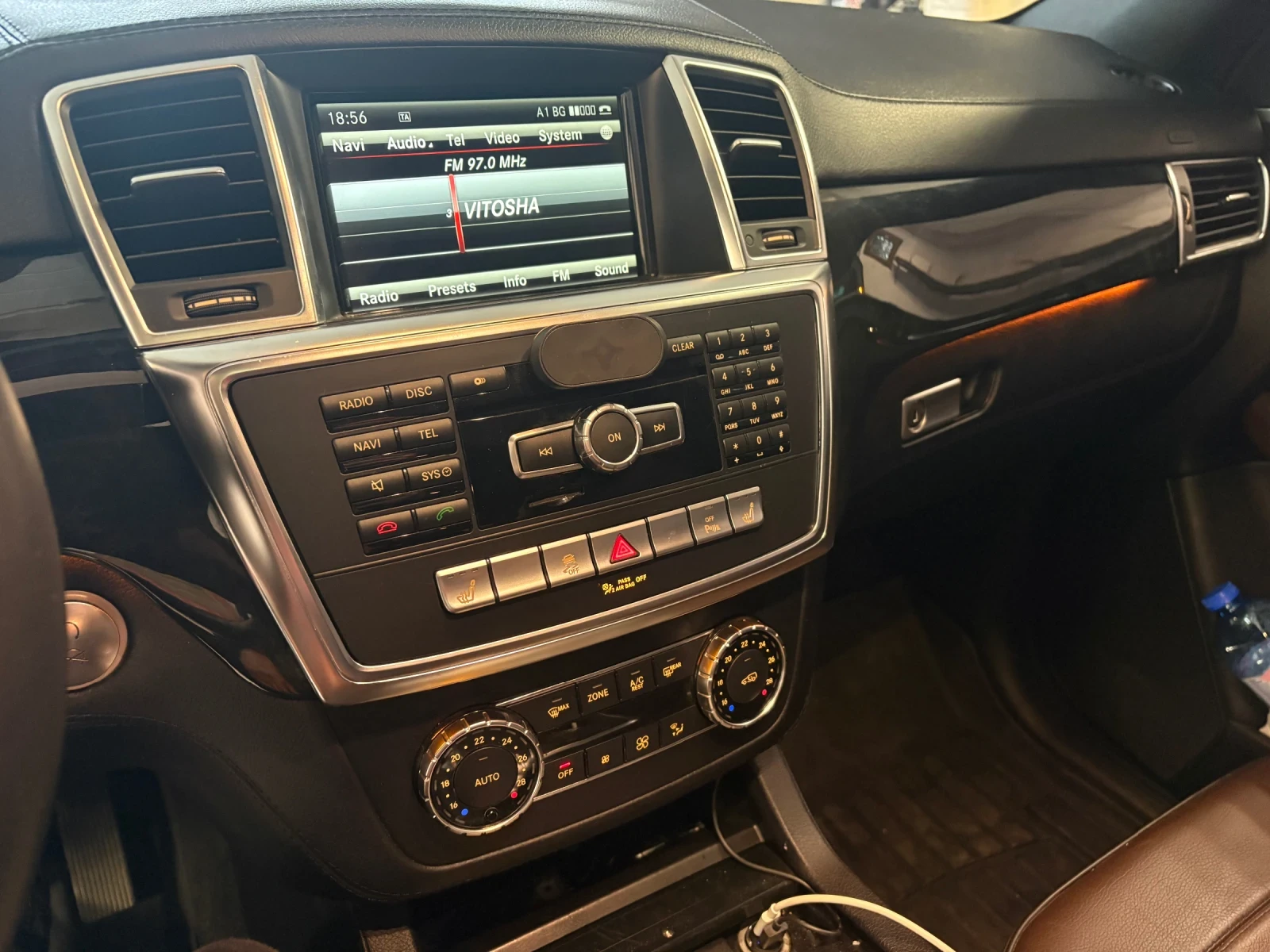 Mercedes-Benz ML 350 bluetec, снимка 12 - Автомобили и джипове - 55649026