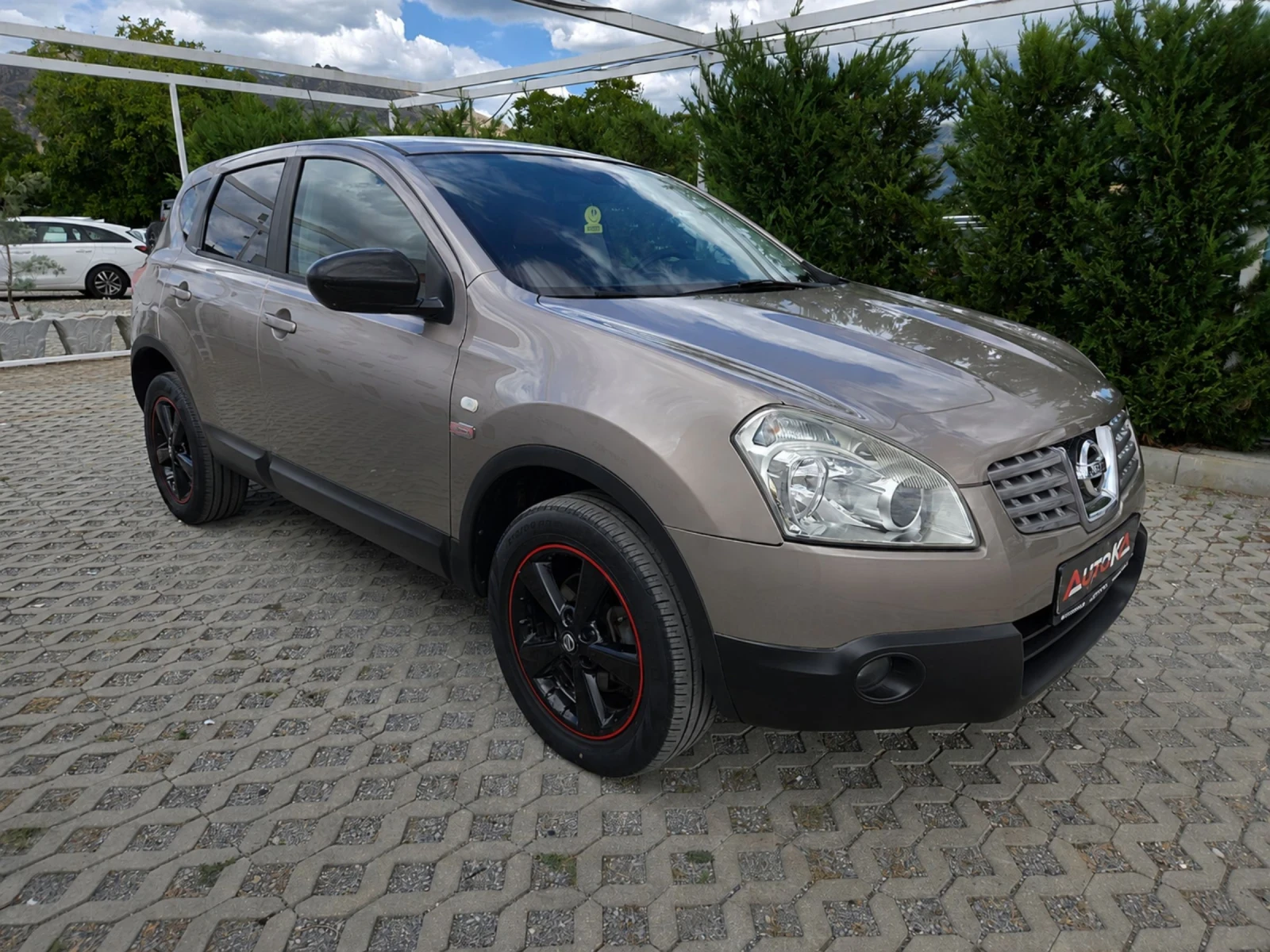 Nissan Qashqai 2.0DCI-150кс= 6ск= S-type= АВТОПИЛОТ= КОЖА, снимка 2 - Автомобили и джипове - 55954595
