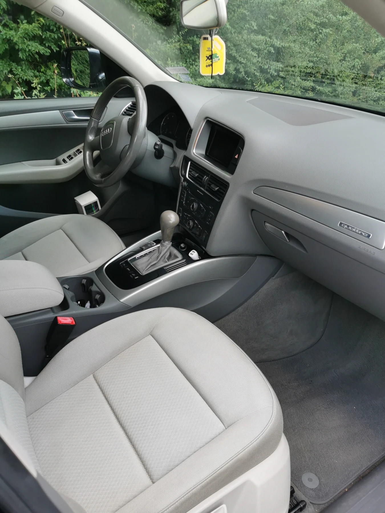 Audi Q5 2.0 tdi , снимка 9 - Автомобили и джипове - 56578066