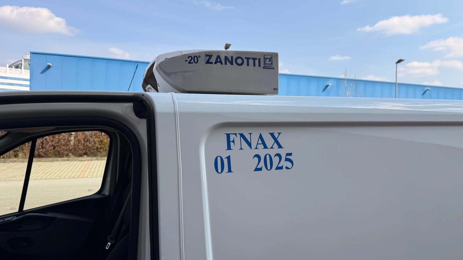 Renault Trafic 1.6-CDTI-Хладилен(Минусов+ Плусов-145hp/Navi, снимка 8 - Бусове и автобуси - 53874916