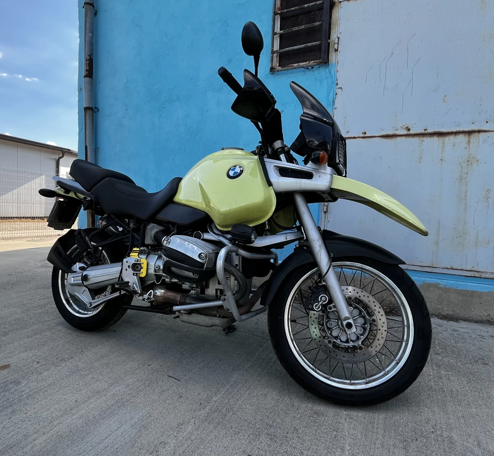 BMW R | Mobile.bg   1