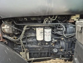 Трактор New Holland, снимка 6