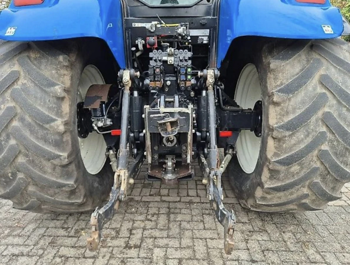 Трактор New Holland  - изображение 7