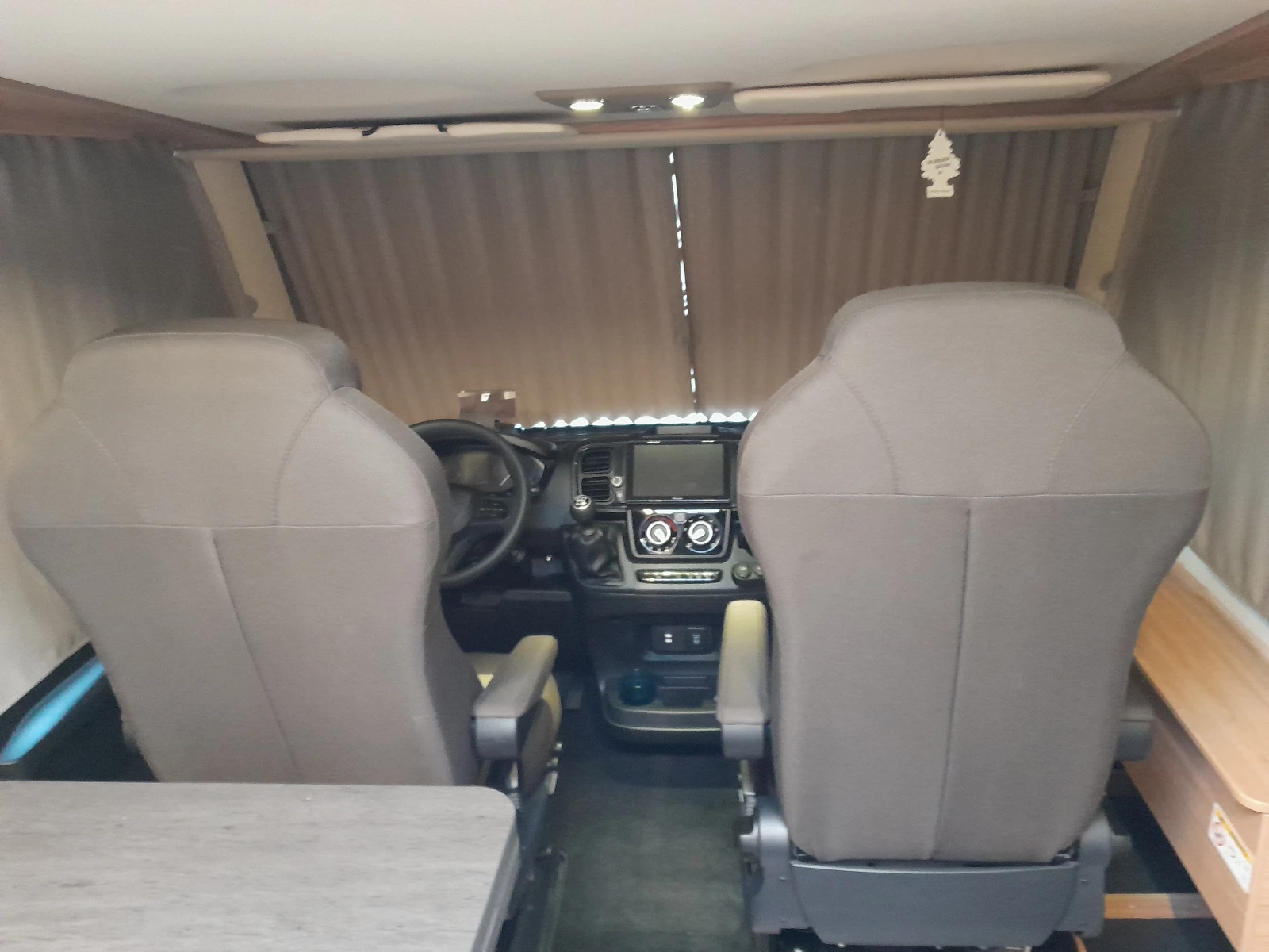 ������ Weinsberg CaraCore 650 MEG | Mobile.bg � ����������� 6