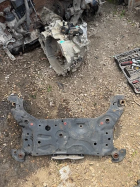 Ford Courier 2017г преден мост, снимка 1