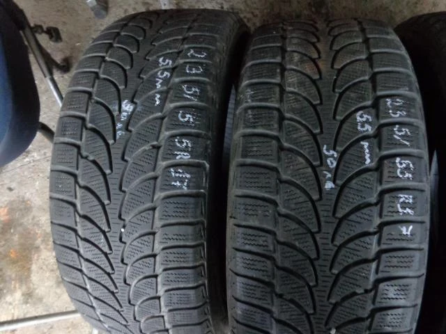 Гуми Зимни 235/55R17, снимка 5 - Гуми и джанти - 16589799