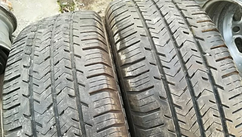 Гуми Летни 215/60R16, снимка 2 - Гуми и джанти - 25326363