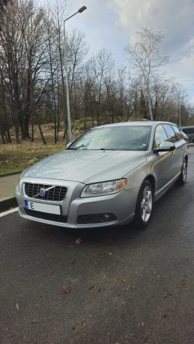 Volvo V70 2.4 D5, снимка 1