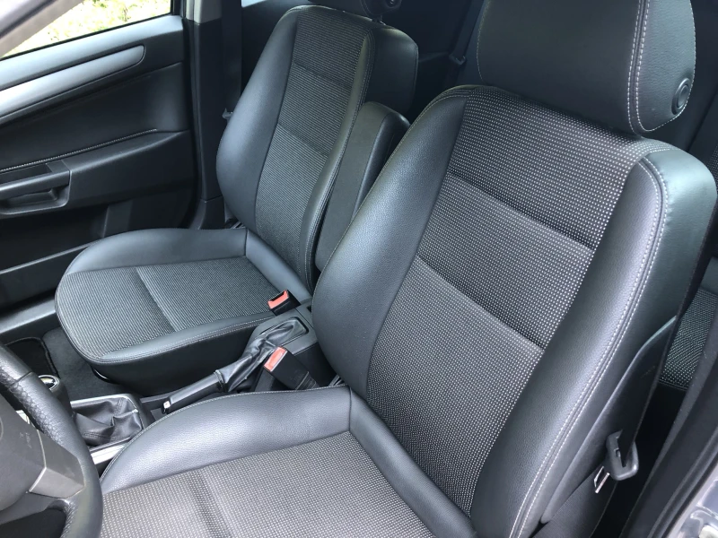 Opel Astra, снимка 3 - Автомобили и джипове - 52358132