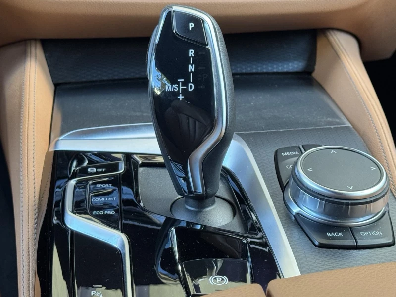 BMW 540 D XDR A -34Ops-M paket, снимка 13 - Автомобили и джипове - 52169751