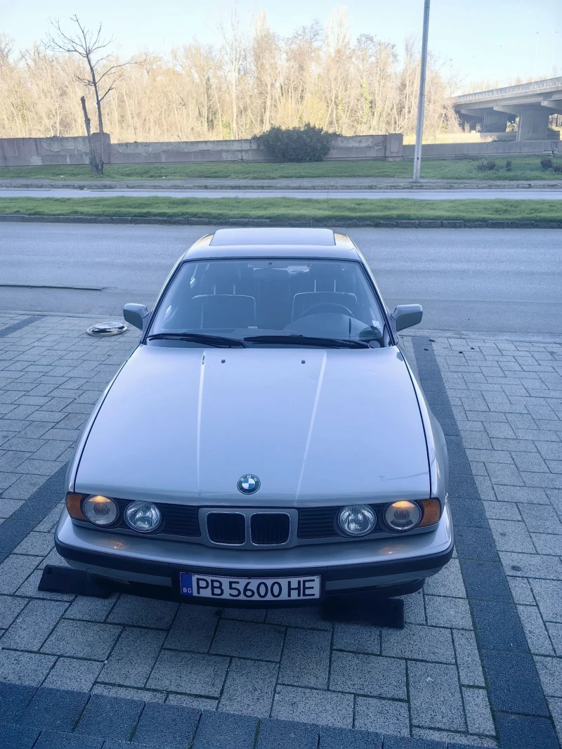 BMW 520, снимка 2 - Автомобили и джипове - 52931616