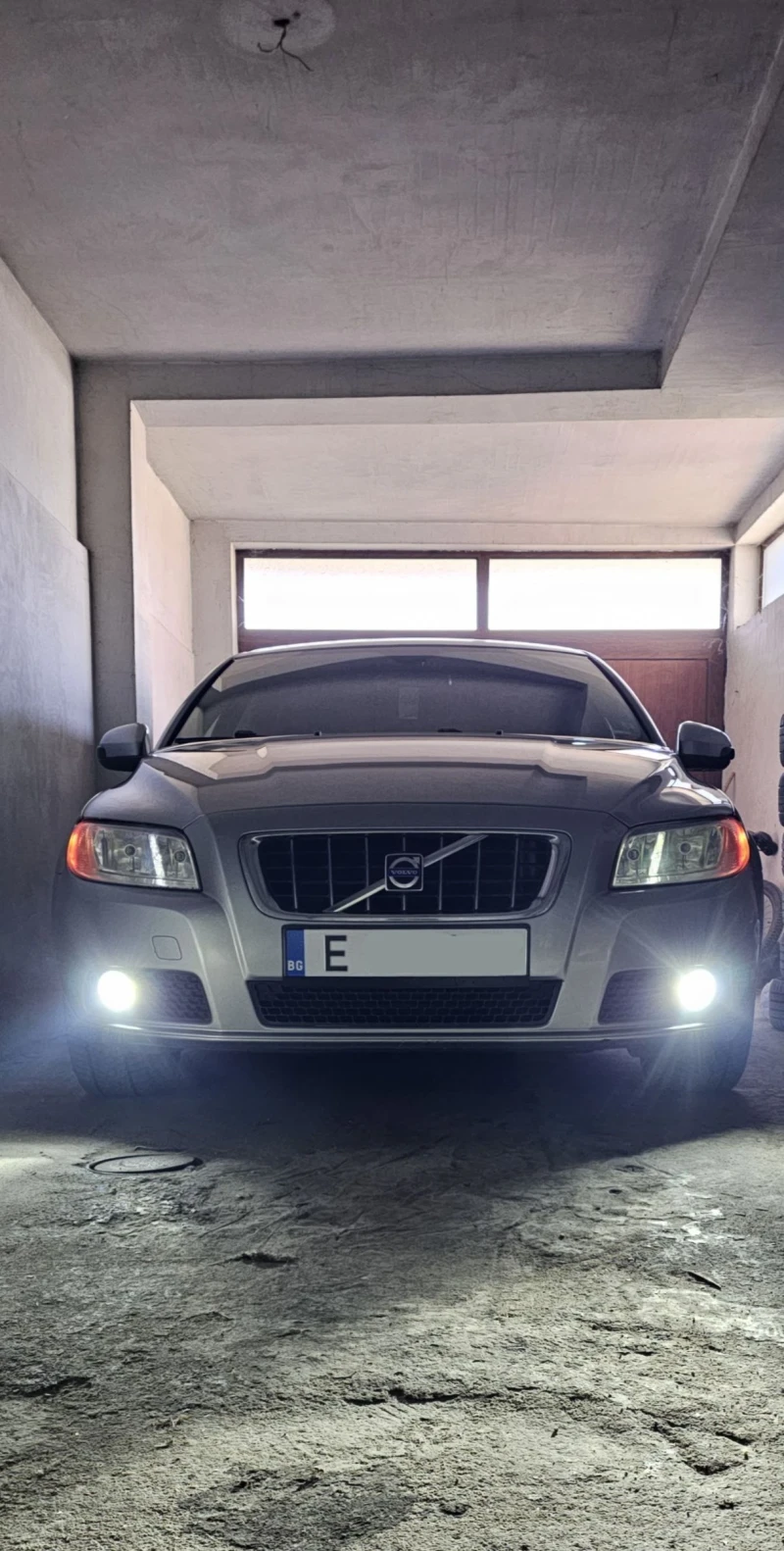 Volvo V70 2.4 D5, снимка 8 - Автомобили и джипове - 52973101