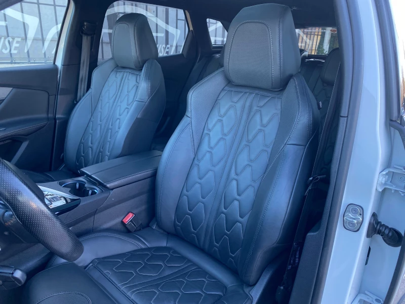 Peugeot 3008 GT-Line* Pano* Massage* Key GO* Full* , снимка 14 - Автомобили и джипове - 53074708